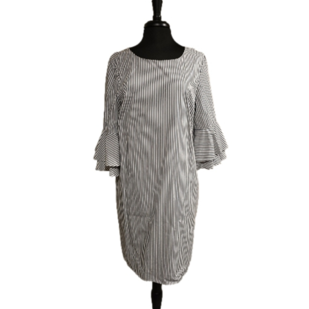Cappagallo Grey and White Stiped Dress WITH POCKETS Size 12